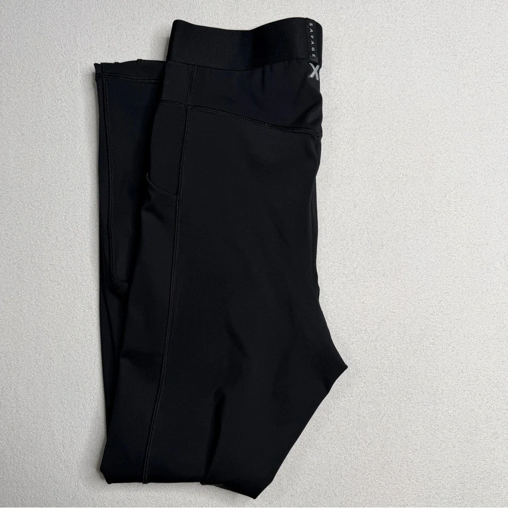 Savage X Fenty Lineup High-Waist Pocket Legging•Black - Picture 13 of 14